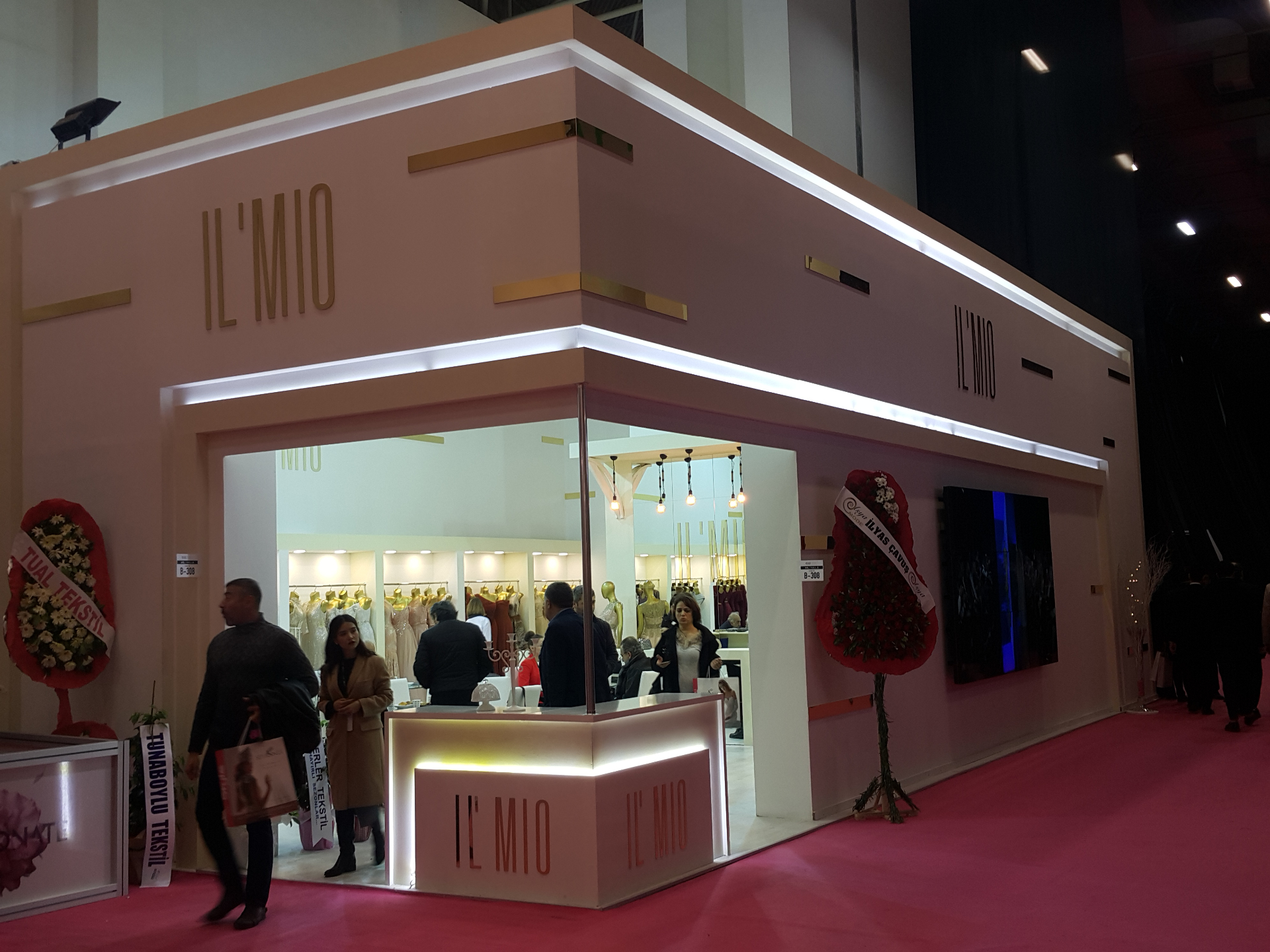 Ahşap Stand